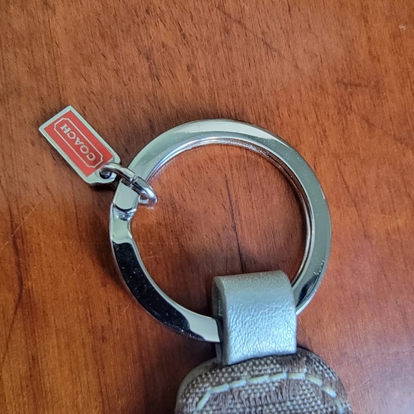 Coach Snowman Silver Red Leather Signature Jacquard Keychain Bag Charm Y2K - Picture 3 of 9